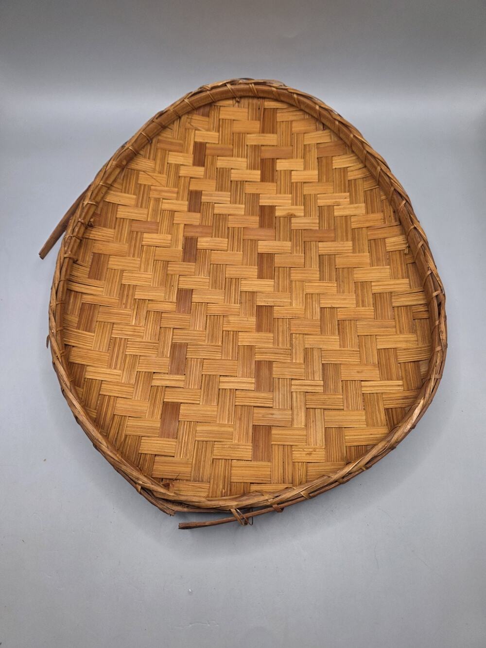 Vintage 14" Teardrop Rice Winnowing Basket Flat Serving Tray Split Reed As Is